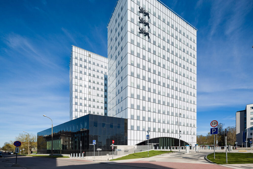 Ministeeriumite ühishoone fassaadi front